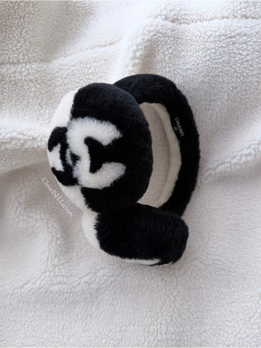 Auth Chanel Black & White Shearling CC Logo Earmuffs